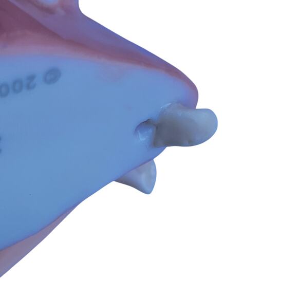 Vintage Hallmark Mother and Daughter Porcelain Ornament 2004 - Picture 8 of 10